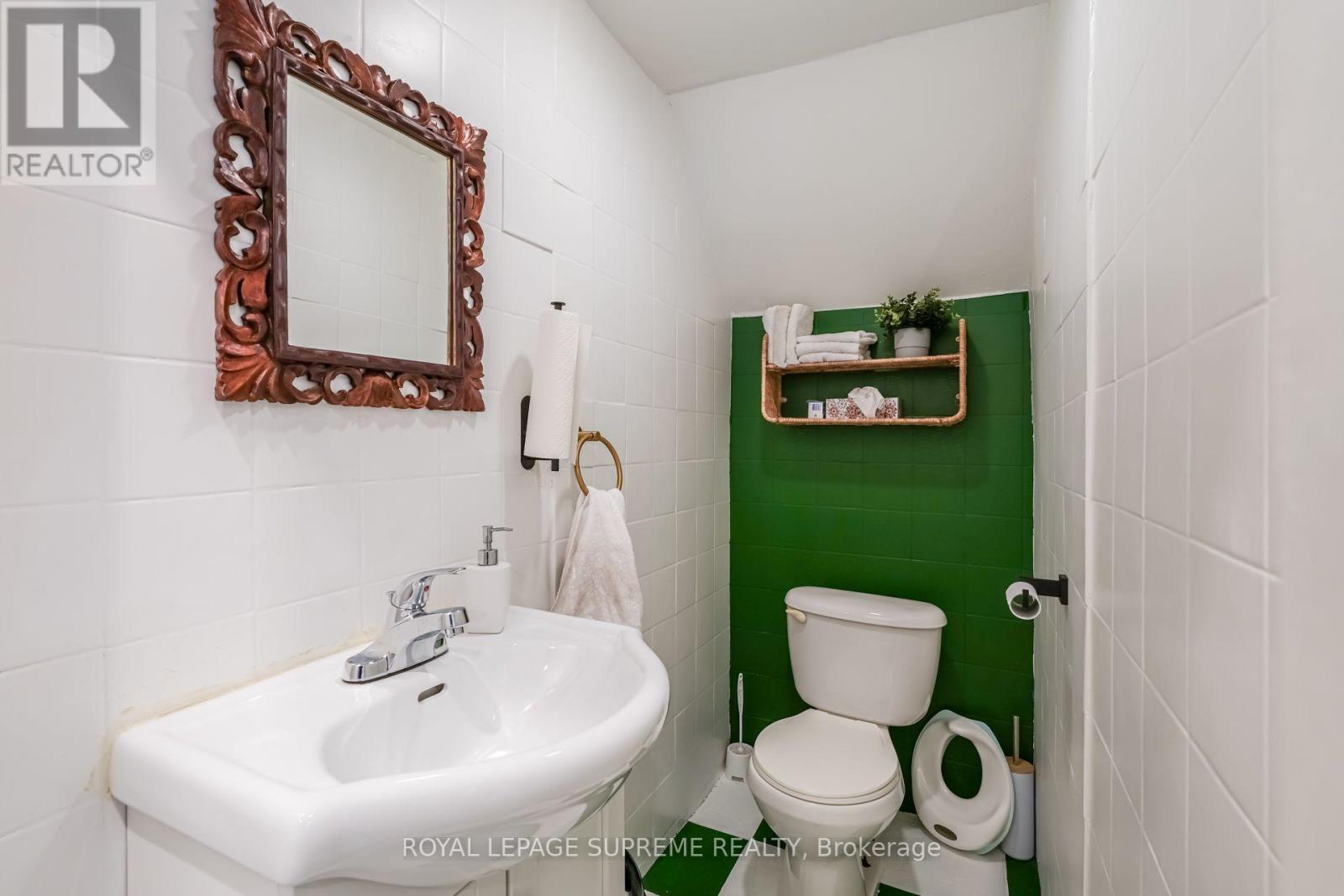 1671 St Clair Avenue W, Toronto, Ontario  M6N 1H9 - Photo 10 - W13745488