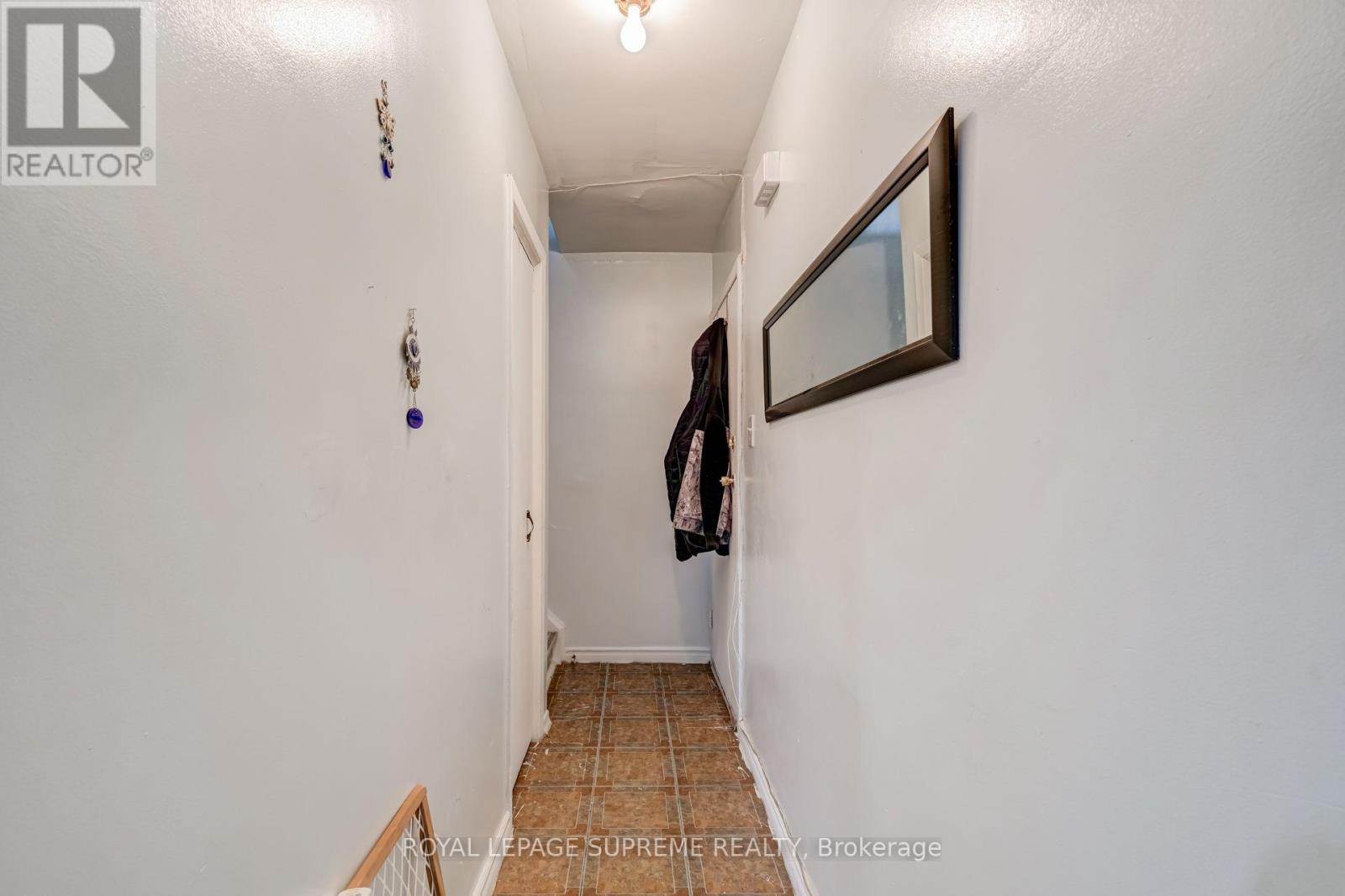 1671 St Clair Avenue W, Toronto, Ontario  M6N 1H9 - Photo 15 - W13745488