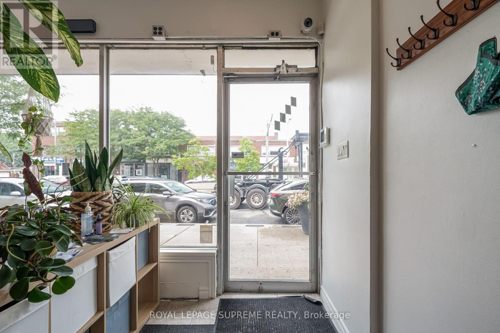 1671 St Clair Avenue W, Toronto, Ontario  M6N 1H9 - Photo 3 - W13745488