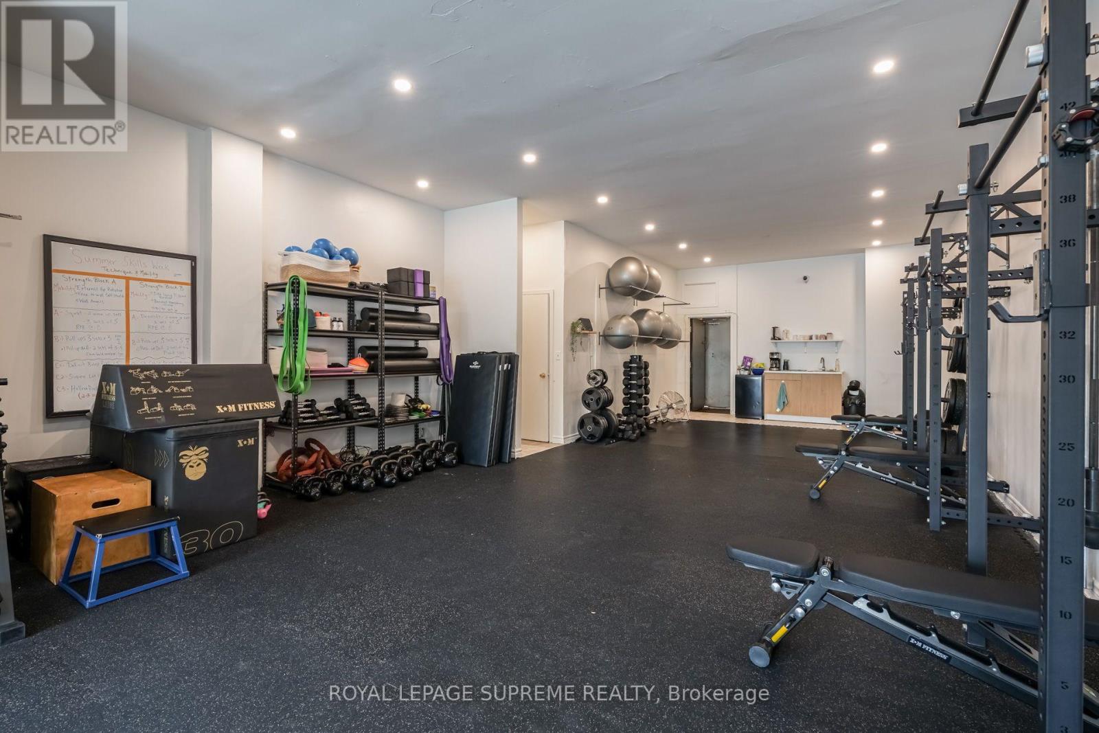 1671 St Clair Avenue W, Toronto, Ontario  M6N 1H9 - Photo 8 - W13745488