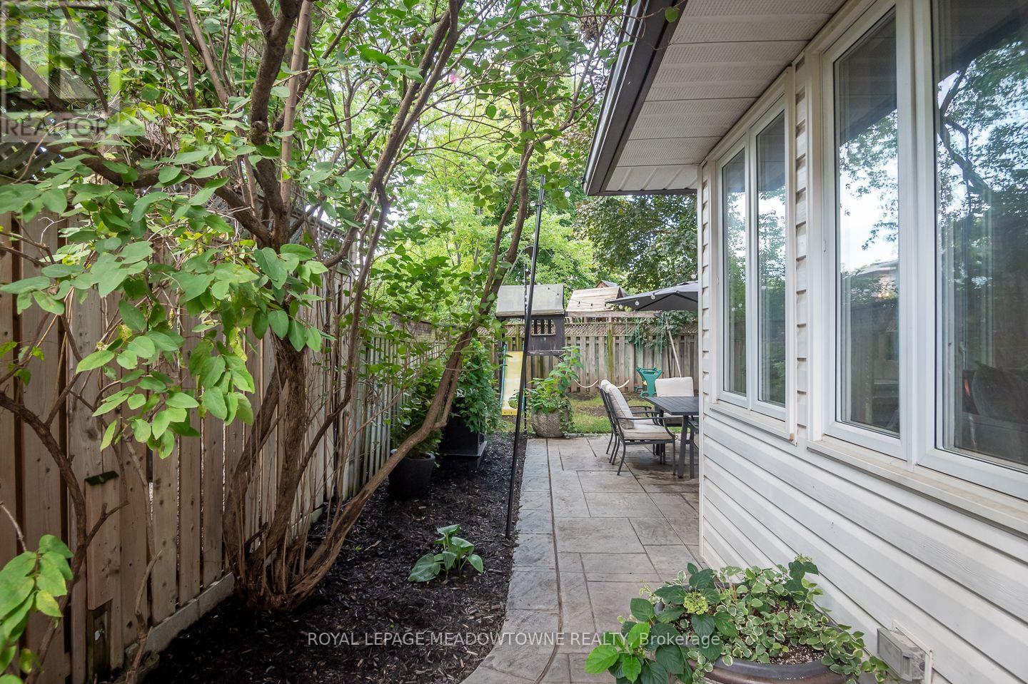 823 Laurier Avenue, Milton, Ontario  L9T 4H4 - Photo 36 - W13745512