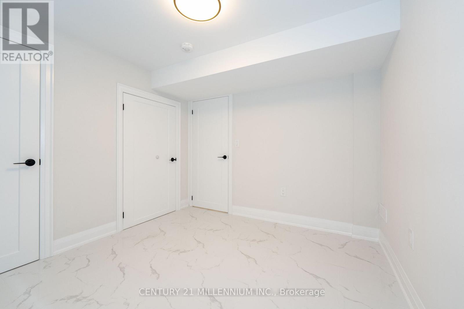 C - 31 Mariposa Avenue, Toronto, Ontario  M6N 4A1 - Photo 7 - W13745534