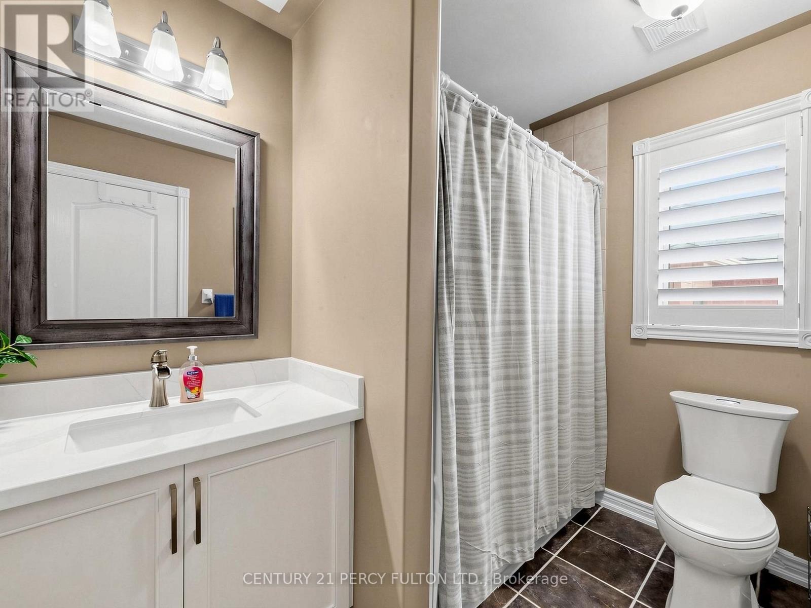 18 Wyman Crescent, Bradford West Gwillimbury, Ontario L3Z 3J5 - Photo 22 - N13739268