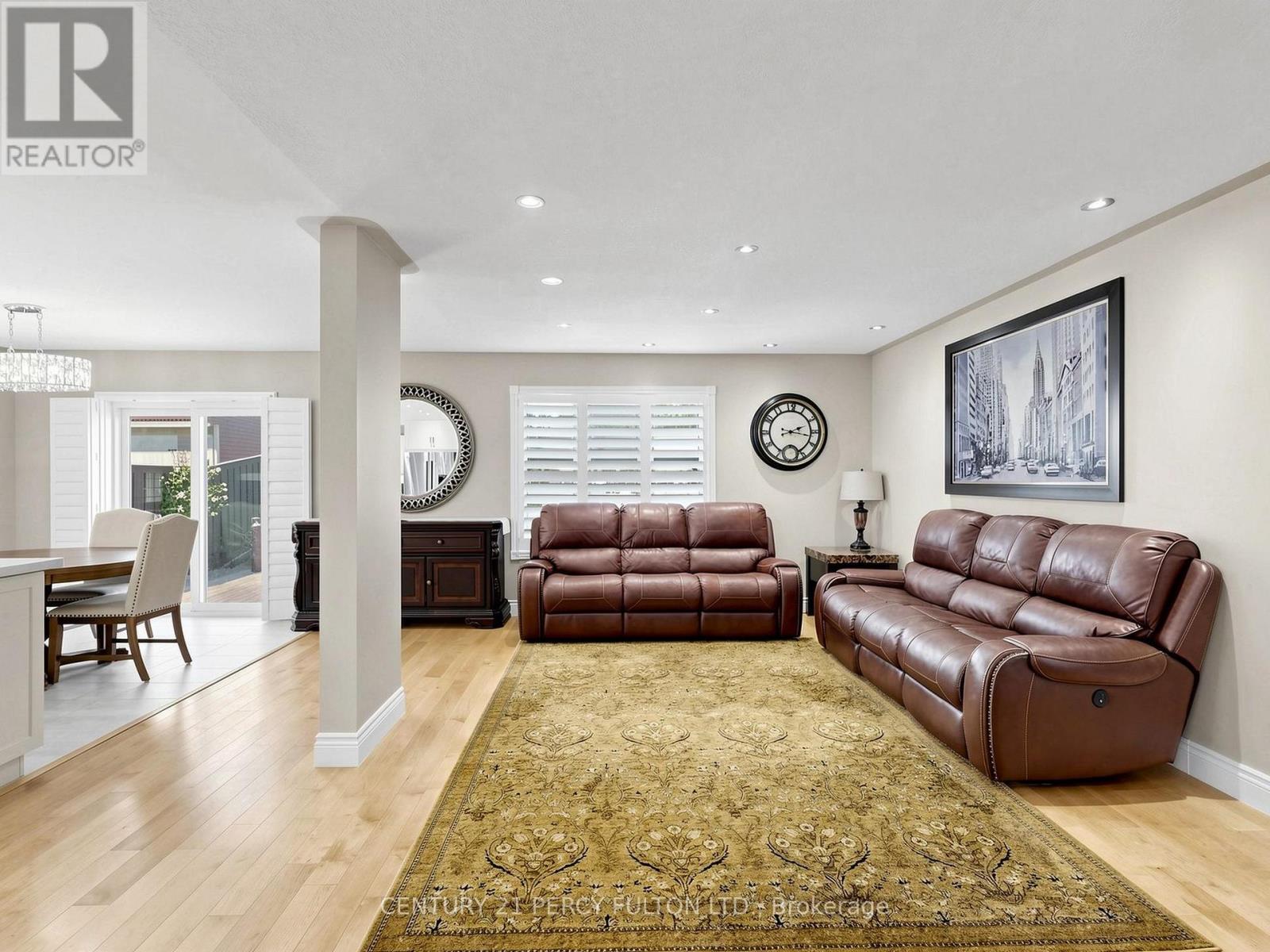 18 Wyman Crescent, Bradford West Gwillimbury, Ontario L3Z 3J5 - Photo 9 - N13739268