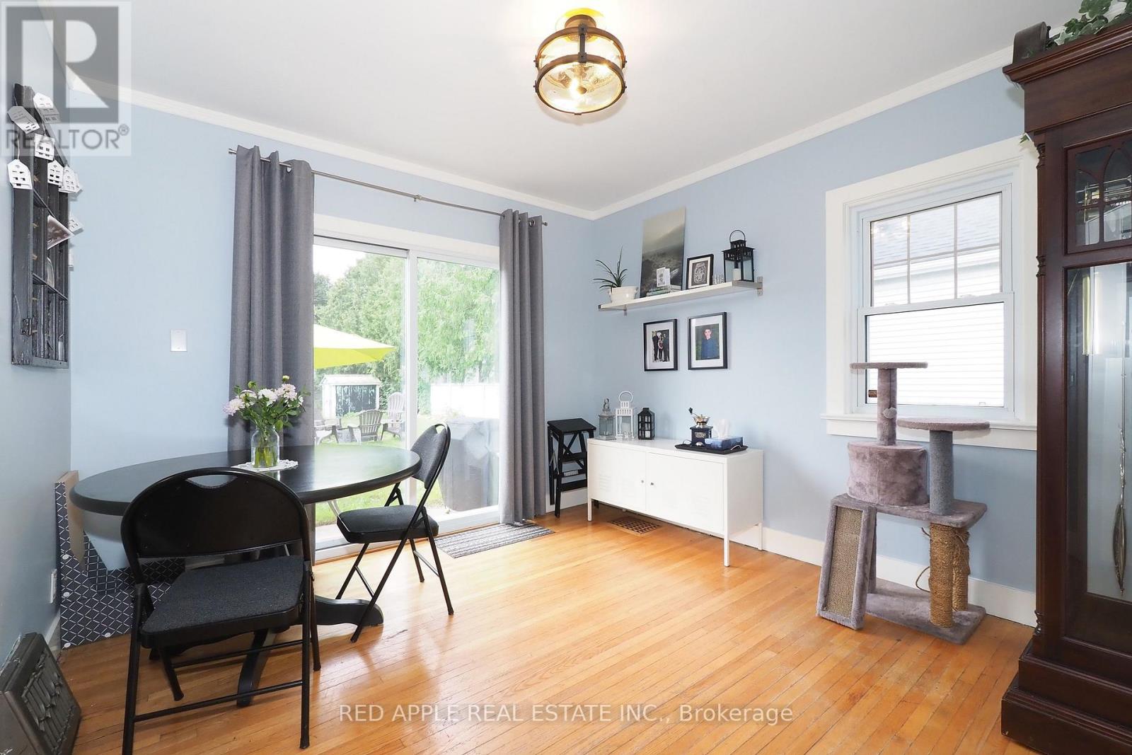 65 Elgin Street S, Cambridge, Ontario  N1R 5G6 - Photo 9 - X13745306