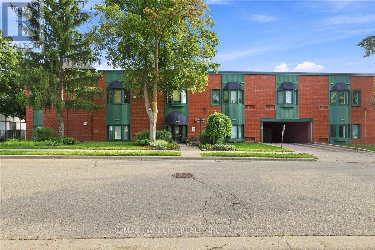 217 - 1009 QUEENSTON ROAD, Cambridge, Ontario