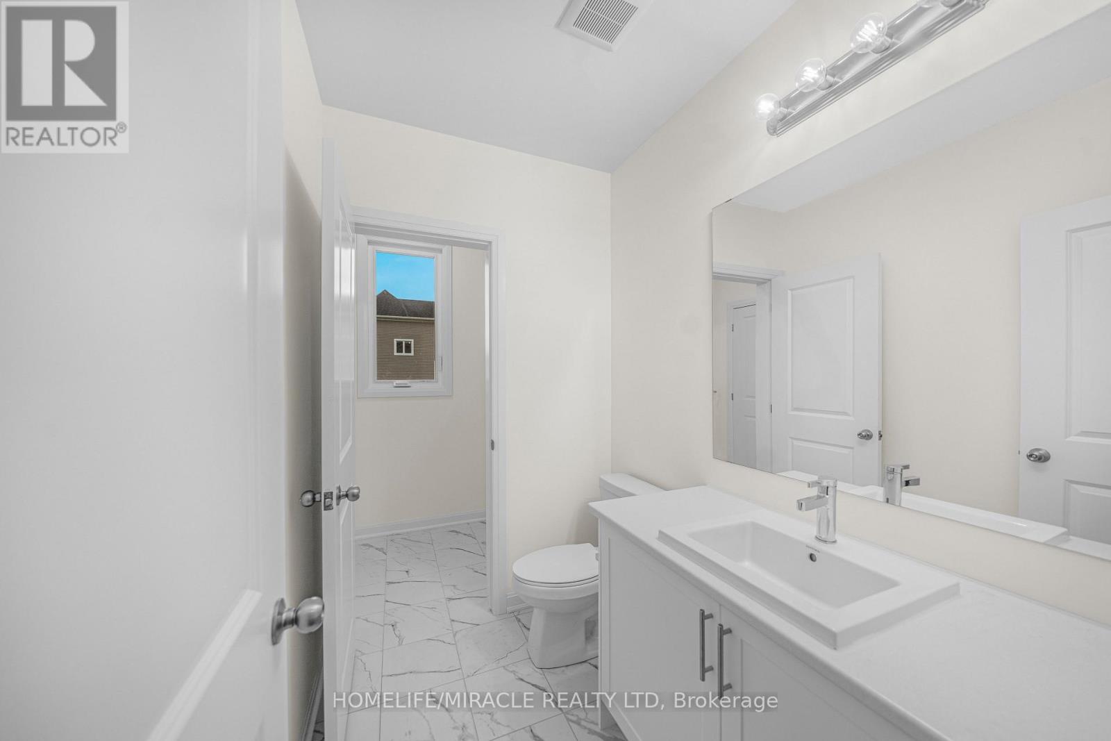 8 Royal Oak Crescent, Loyalist, Ontario  K0H 1G0 - Photo 11 - X13745366