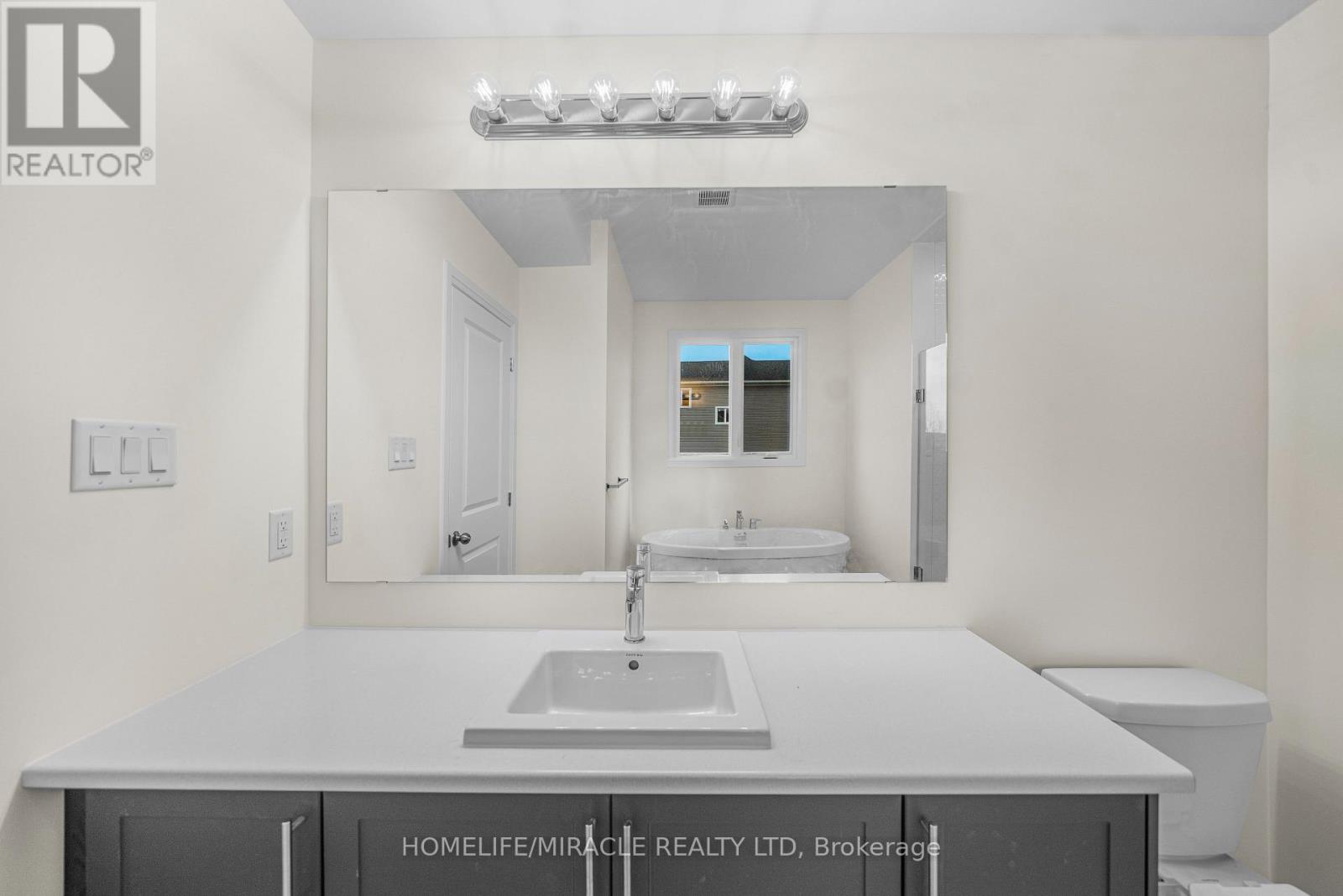 8 Royal Oak Crescent, Loyalist, Ontario  K0H 1G0 - Photo 14 - X13745366