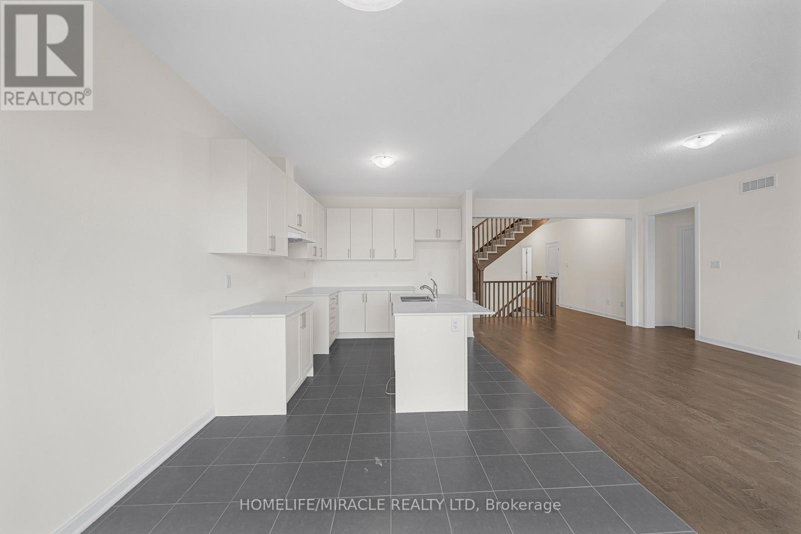 8 Royal Oak Crescent, Loyalist, Ontario  K0H 1G0 - Photo 20 - X13745366