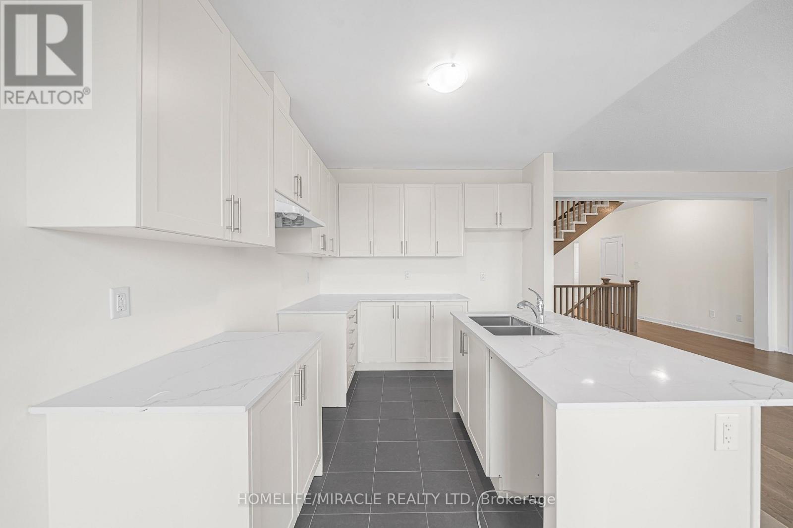 8 Royal Oak Crescent, Loyalist, Ontario  K0H 1G0 - Photo 21 - X13745366