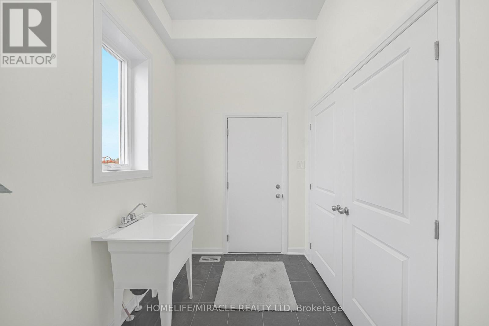 8 Royal Oak Crescent, Loyalist, Ontario  K0H 1G0 - Photo 23 - X13745366