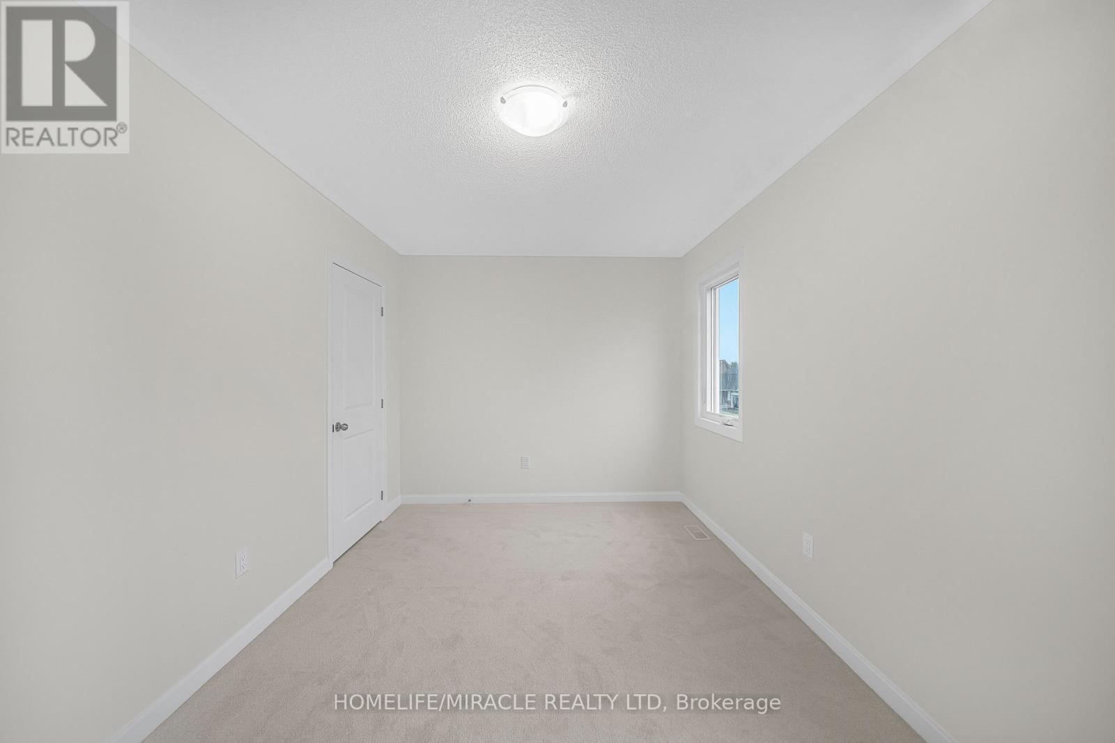 8 Royal Oak Crescent, Loyalist, Ontario  K0H 1G0 - Photo 24 - X13745366