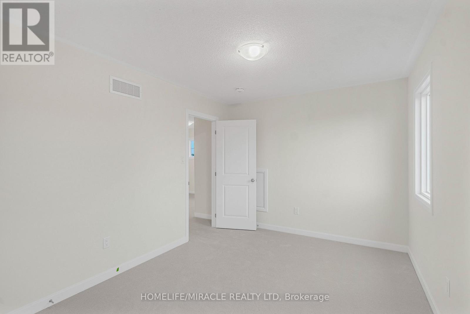 8 Royal Oak Crescent, Loyalist, Ontario  K0H 1G0 - Photo 29 - X13745366