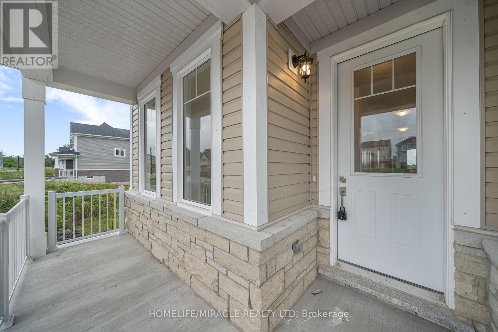 8 Royal Oak Crescent, Loyalist, Ontario  K0H 1G0 - Photo 5 - X13745366