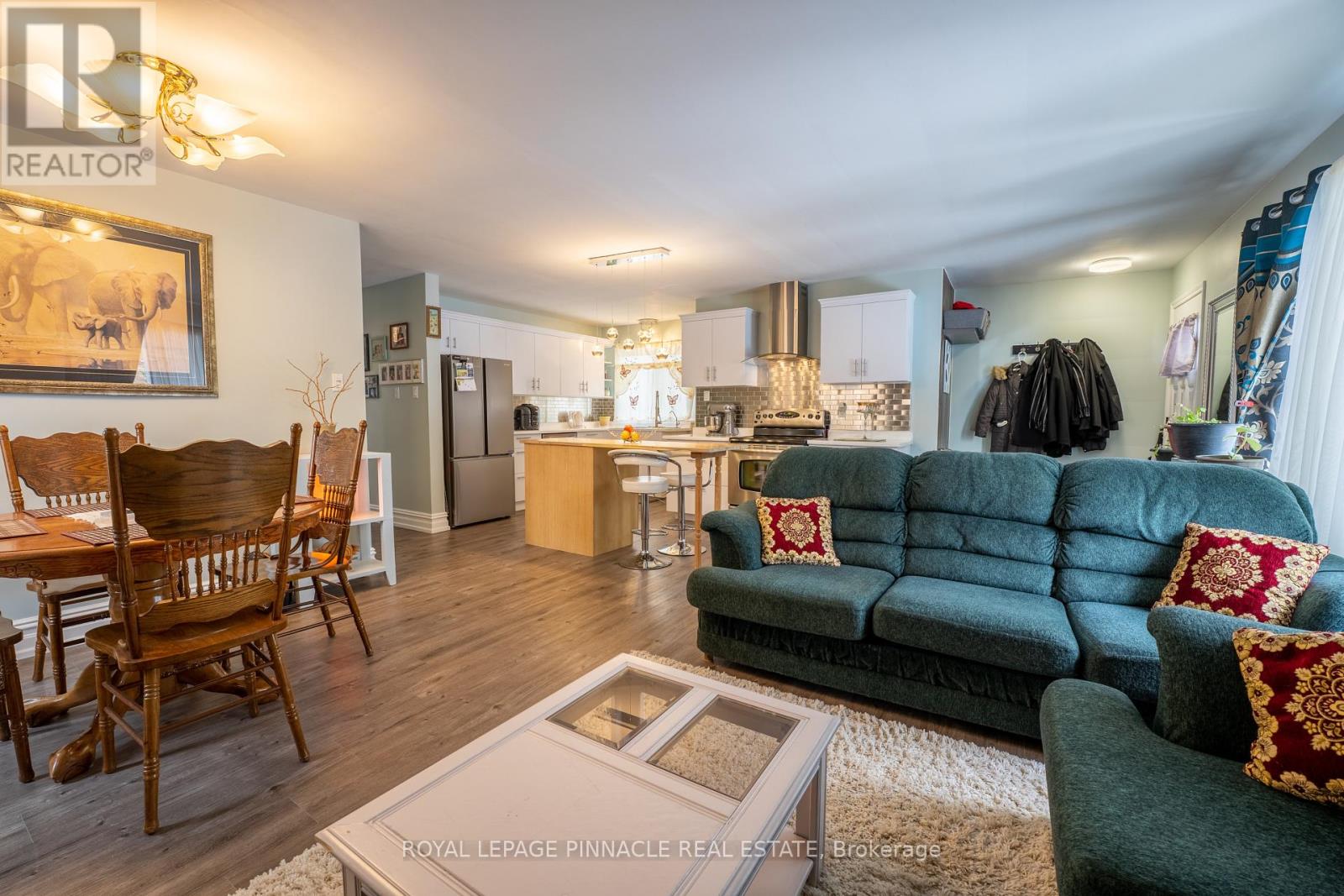 #main - 606 Ross Street, London East, Ontario  N5Y 3V7 - Photo 4 - X13745532