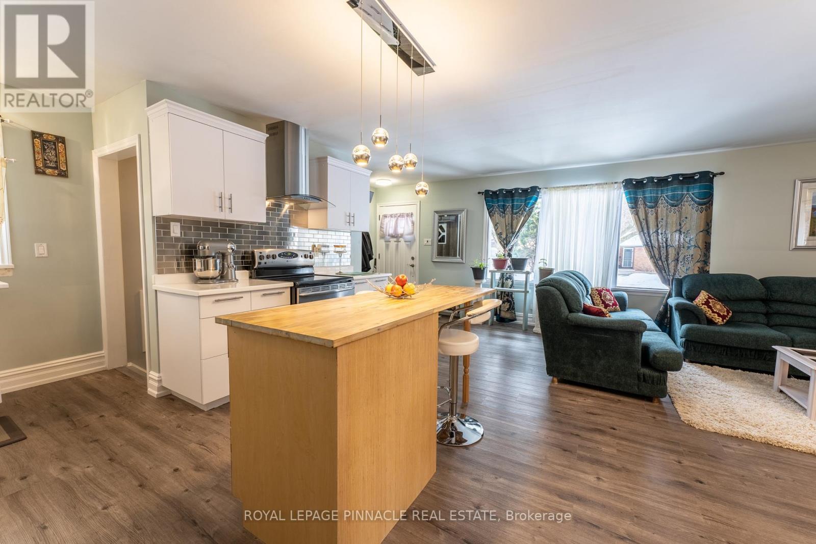 #main - 606 Ross Street, London East, Ontario  N5Y 3V7 - Photo 5 - X13745532