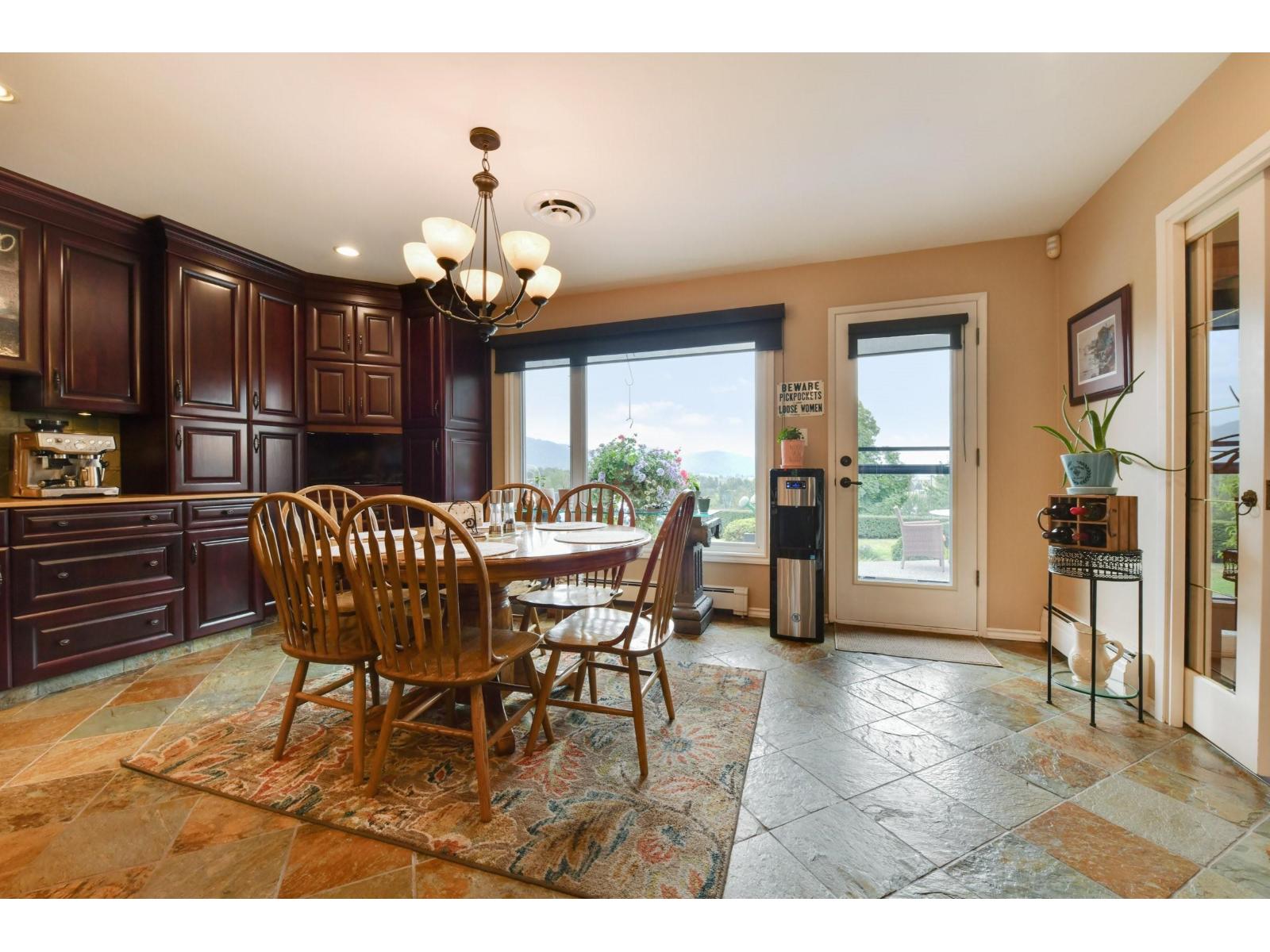 34332 Norrish Avenue, Mission, British Columbia  V2V 6N9 - Photo 11 - R3160276