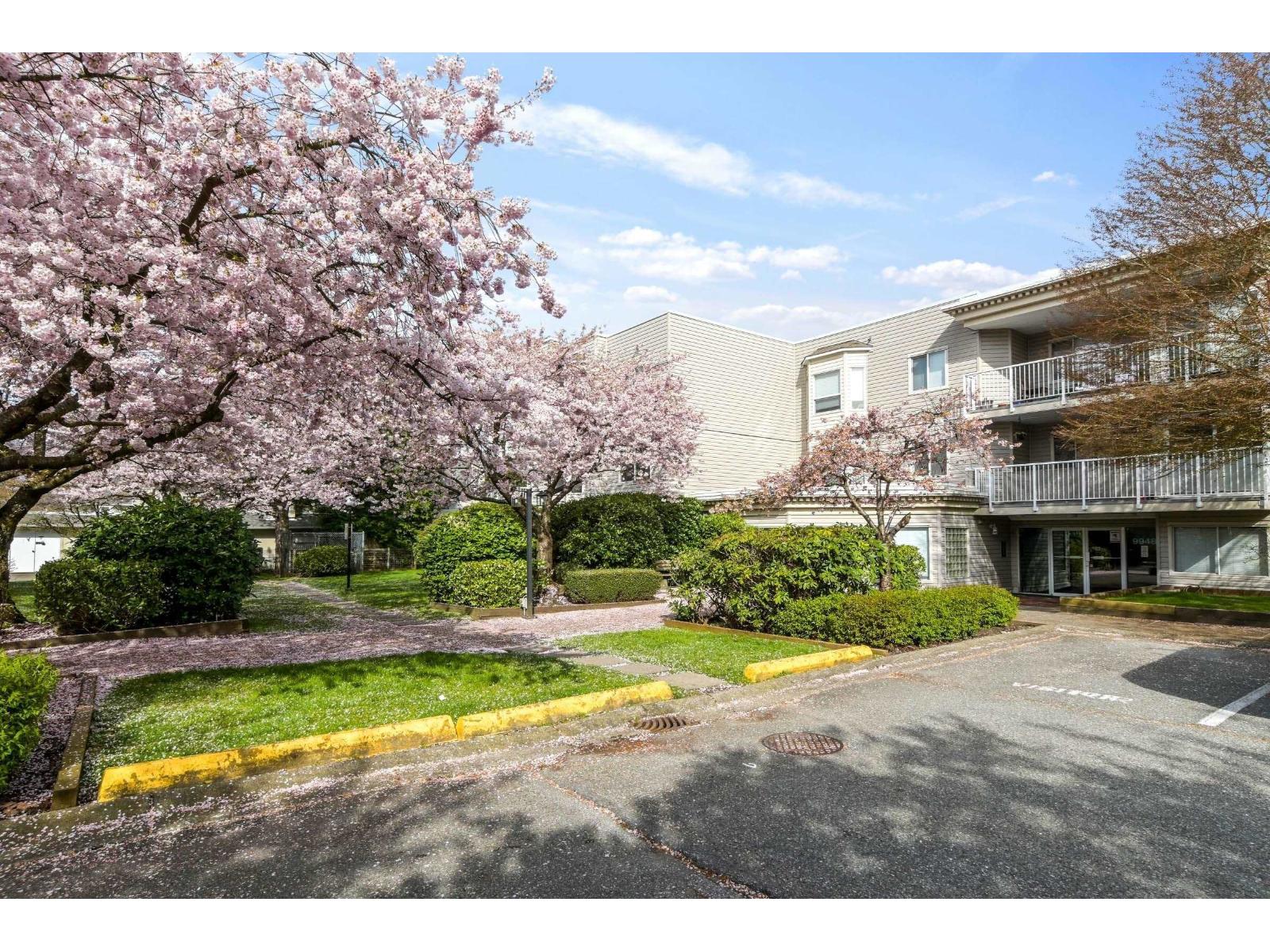 102 9948 151 Street, Surrey, British Columbia  V3R 0V6 - Photo 1 - R3144530