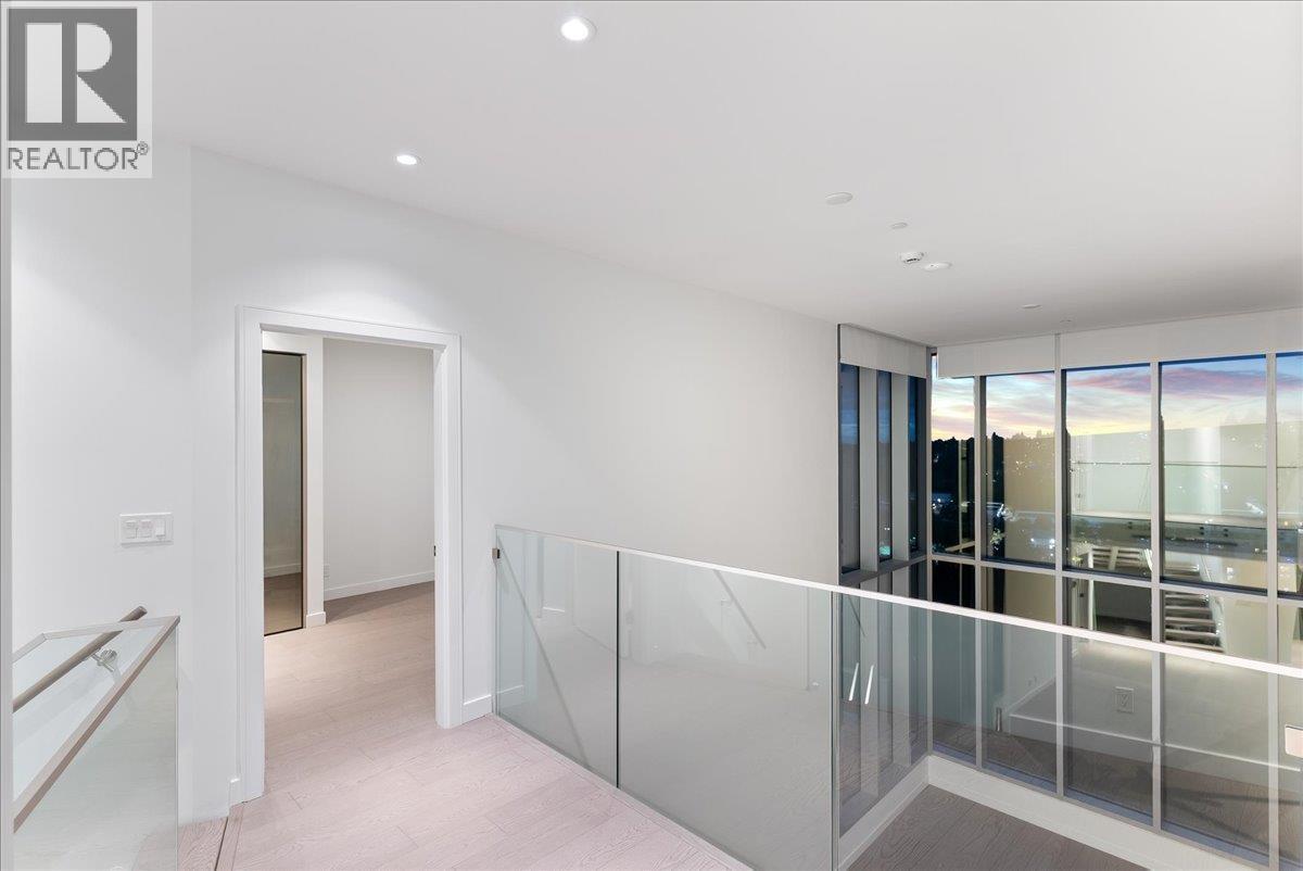 2406 1500 Fern Street, North Vancouver, British Columbia  V7J 0E6 - Photo 18 - R3139473