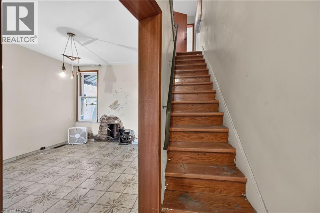 15 Kinrade Avenue, Hamilton, Ontario  L8L 6L5 - Photo 7 - 40858792
