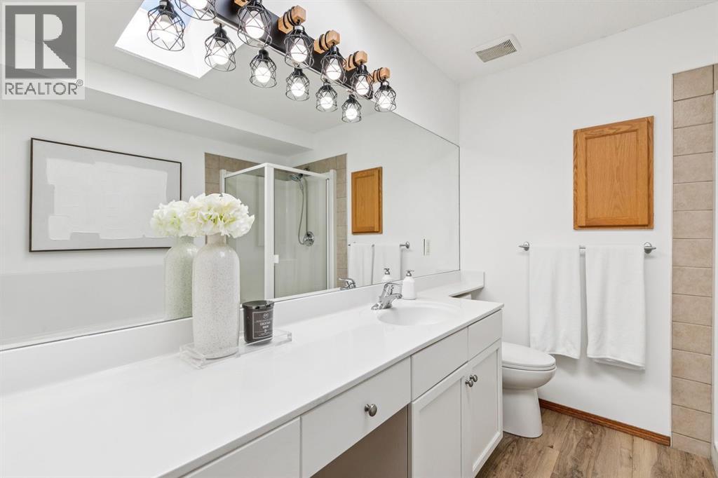 2020 Bridlemeadows Manor Sw, Calgary, Alberta  T2Y 4R9 - Photo 34 - A2340373