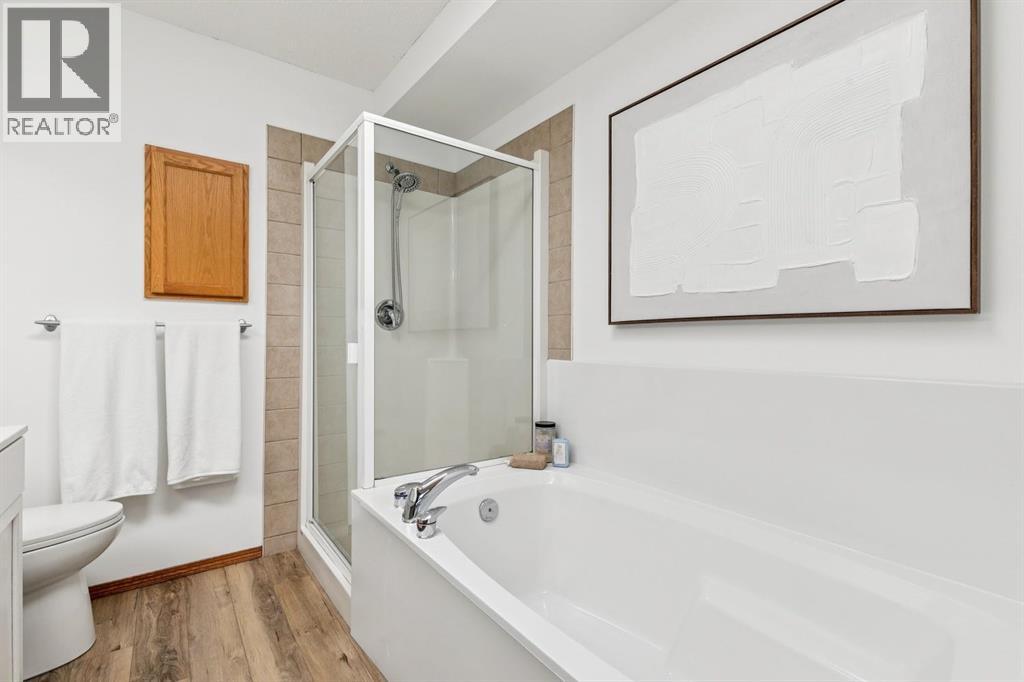 2020 Bridlemeadows Manor Sw, Calgary, Alberta  T2Y 4R9 - Photo 32 - A2340373