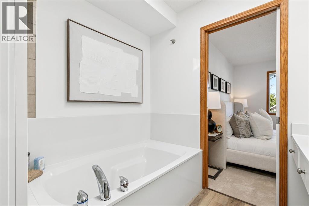 2020 Bridlemeadows Manor Sw, Calgary, Alberta  T2Y 4R9 - Photo 31 - A2340373