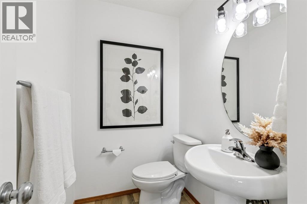 2020 Bridlemeadows Manor Sw, Calgary, Alberta  T2Y 4R9 - Photo 20 - A2340373