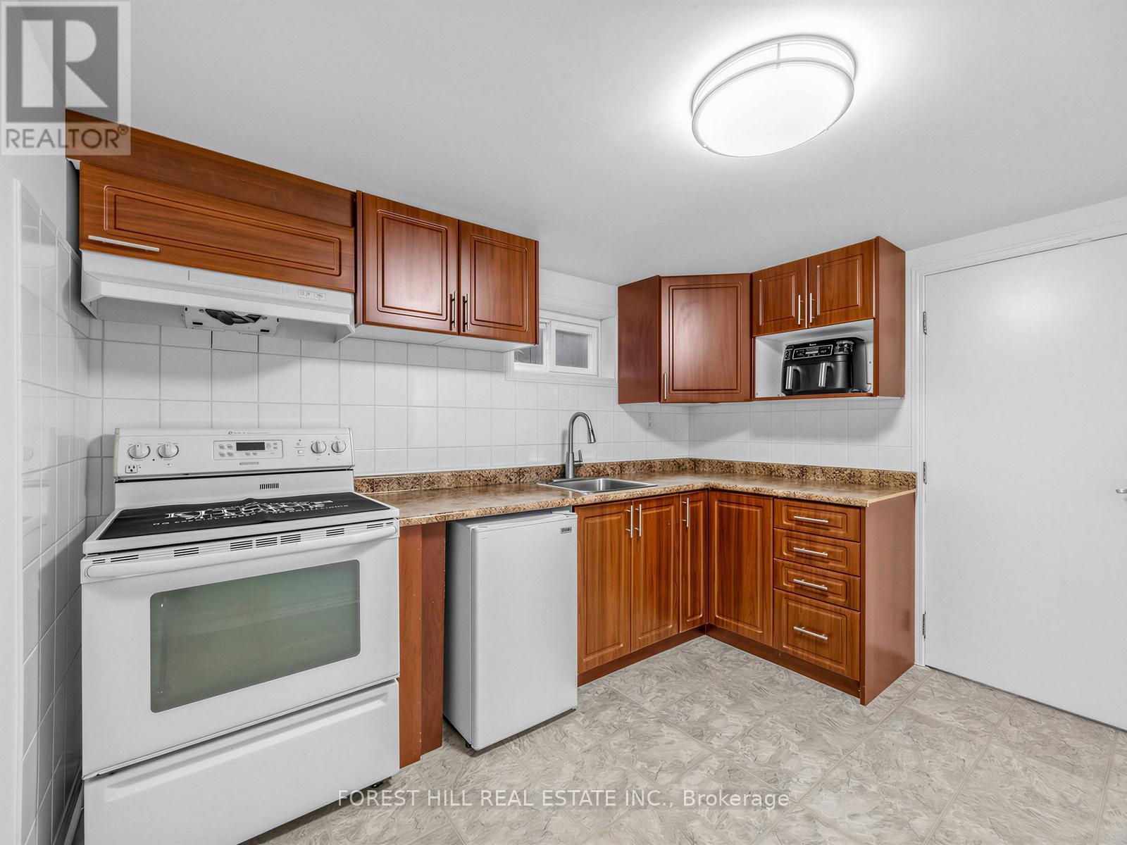 72 Woodgarden Crescent, Toronto, Ontario  M1E 3K2 - Photo 37 - E13462582