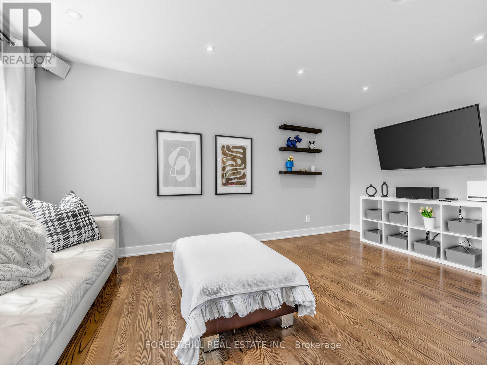 72 Woodgarden Crescent, Toronto, Ontario  M1E 3K2 - Photo 9 - E13462582