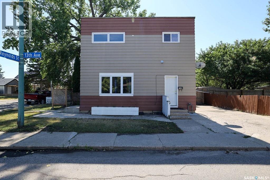 2100 Reynolds Street, Regina, Saskatchewan  S4N 3N1 - Photo 1 - SK047557