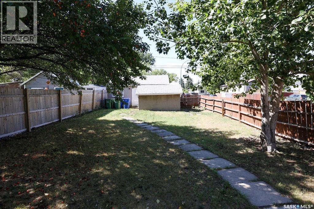 2100 Reynolds Street, Regina, Saskatchewan  S4N 3N1 - Photo 4 - SK047557