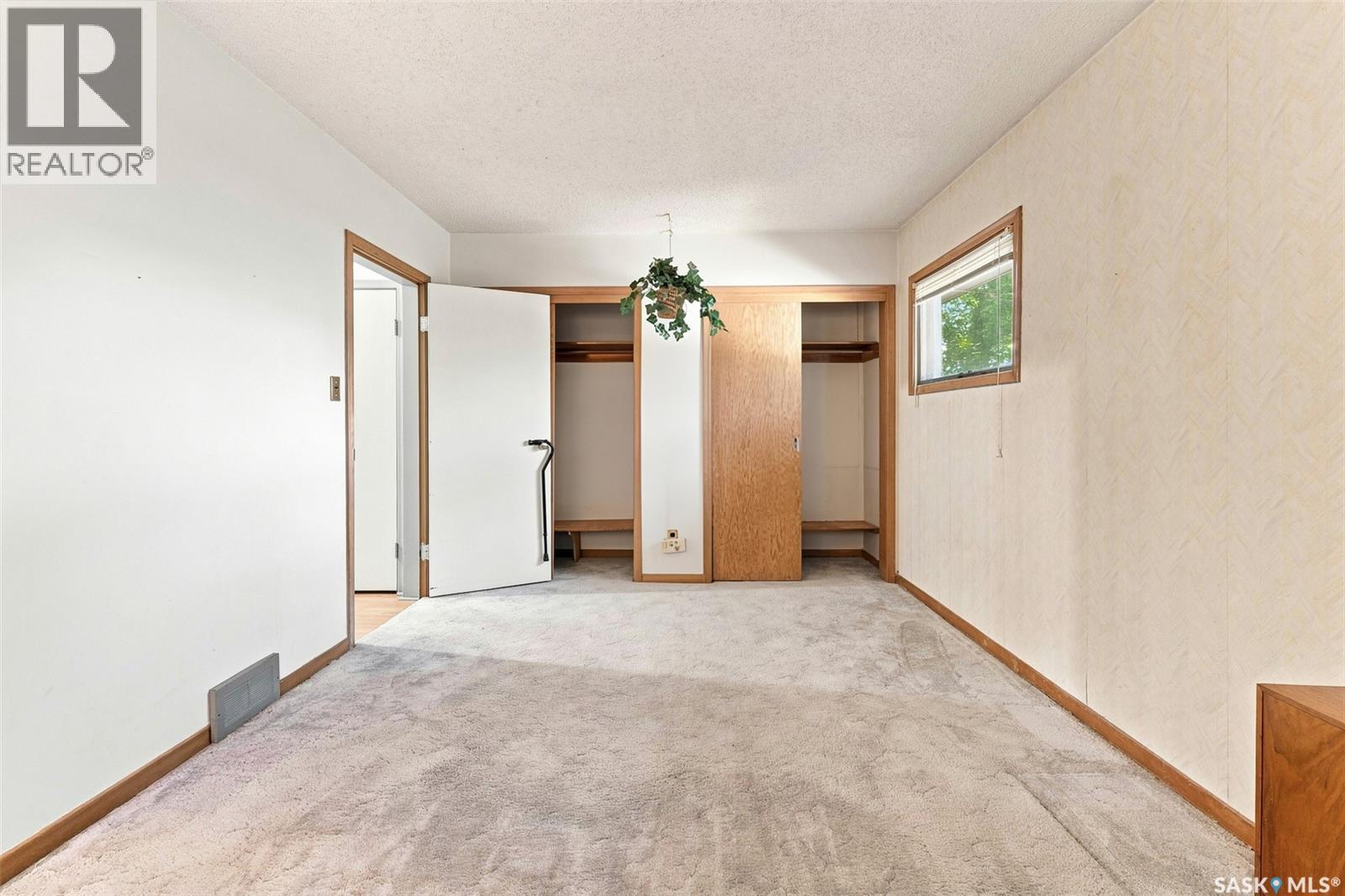 1564 Horace Street, Regina, Saskatchewan  S4T 5M1 - Photo 13 - SK047492