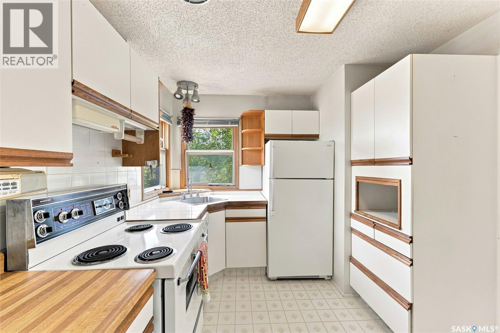 1564 Horace Street, Regina, Saskatchewan  S4T 5M1 - Photo 9 - SK047492