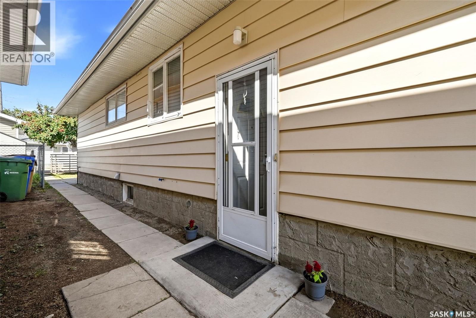 1210-1212 Dewdney Avenue E, Regina, Saskatchewan  S4N 0E3 - Photo 27 - SK047429