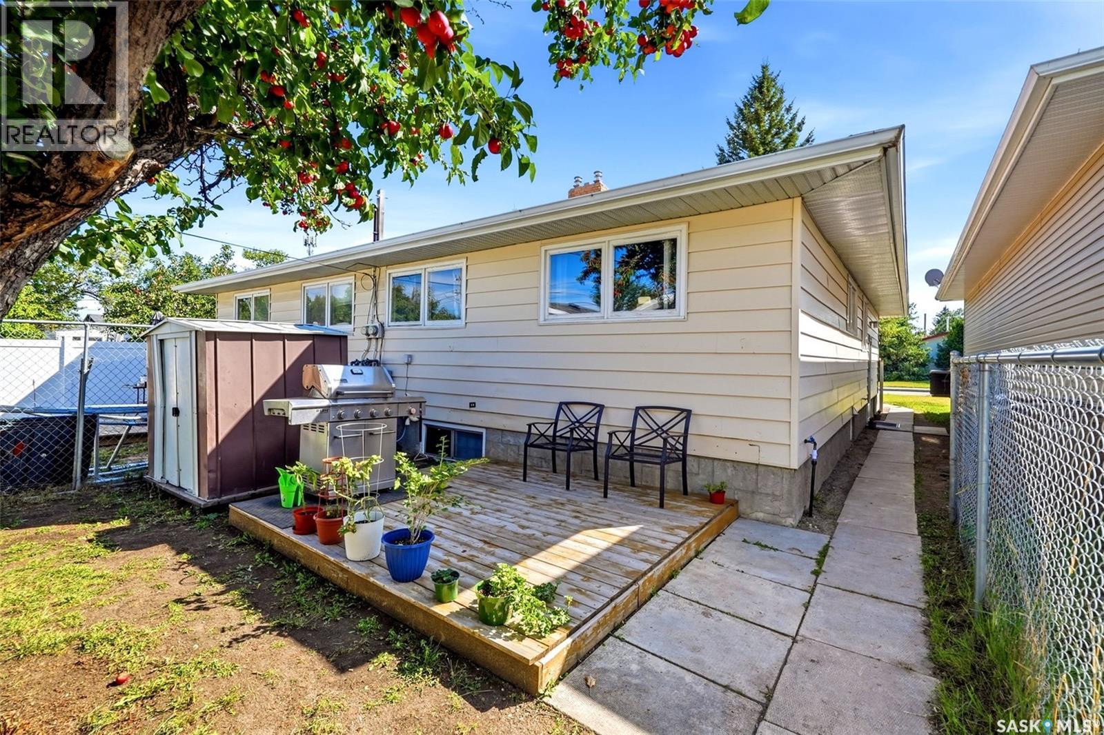 1210-1212 Dewdney Avenue E, Regina, Saskatchewan  S4N 0E3 - Photo 29 - SK047429