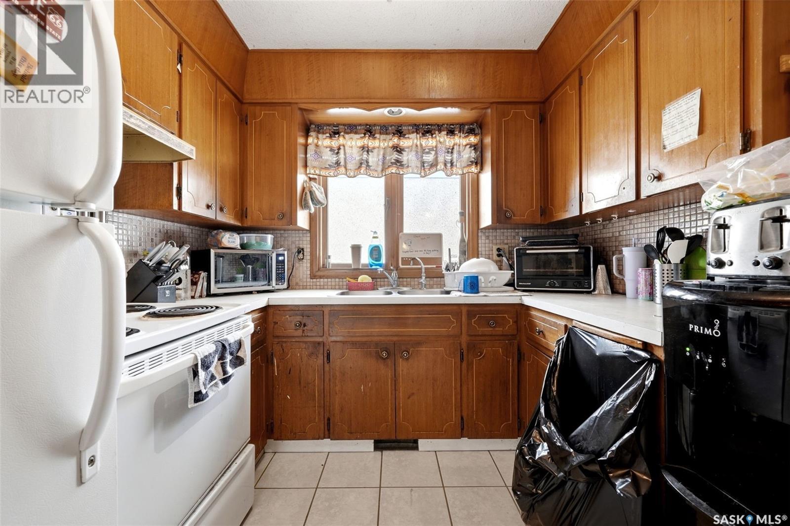 1210-1212 Dewdney Avenue E, Regina, Saskatchewan  S4N 0E3 - Photo 37 - SK047429