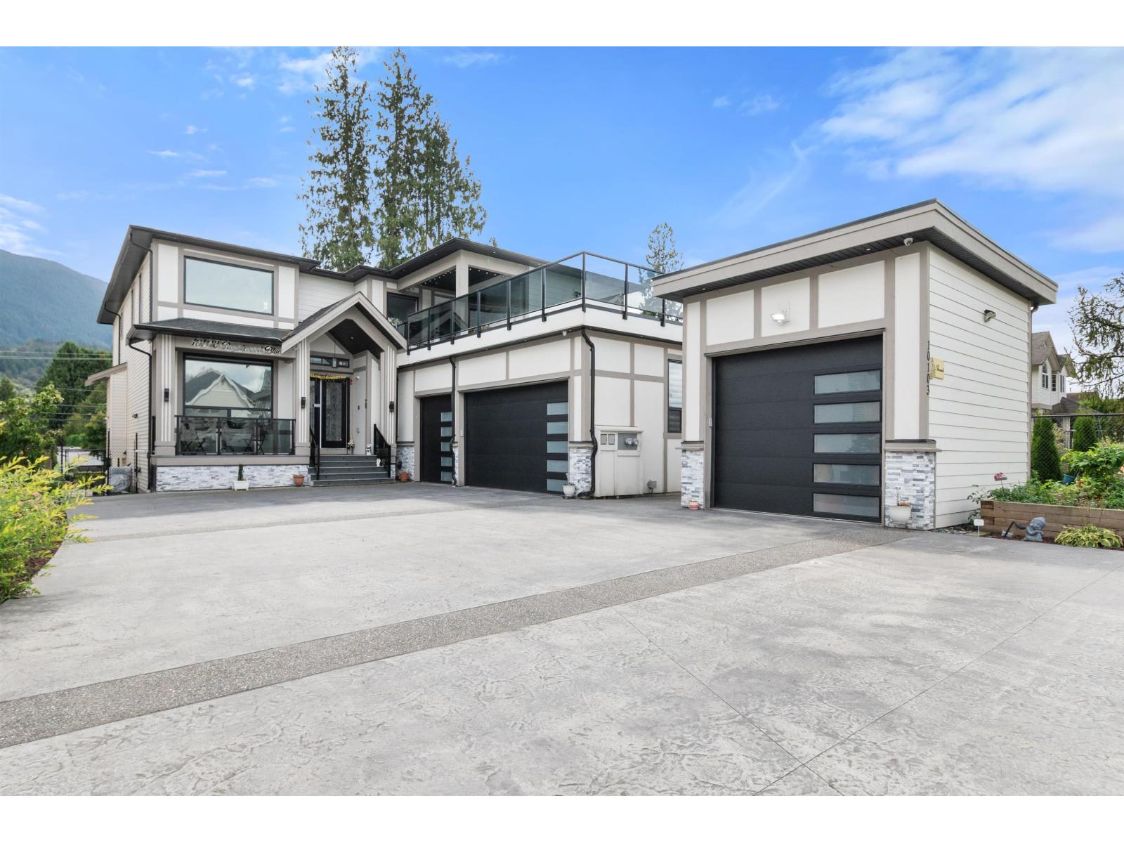 10103 Royalwood Boulevard, Rosedale, Rosedale, British Columbia  V0X 1X1 - Photo 1 - R3160001