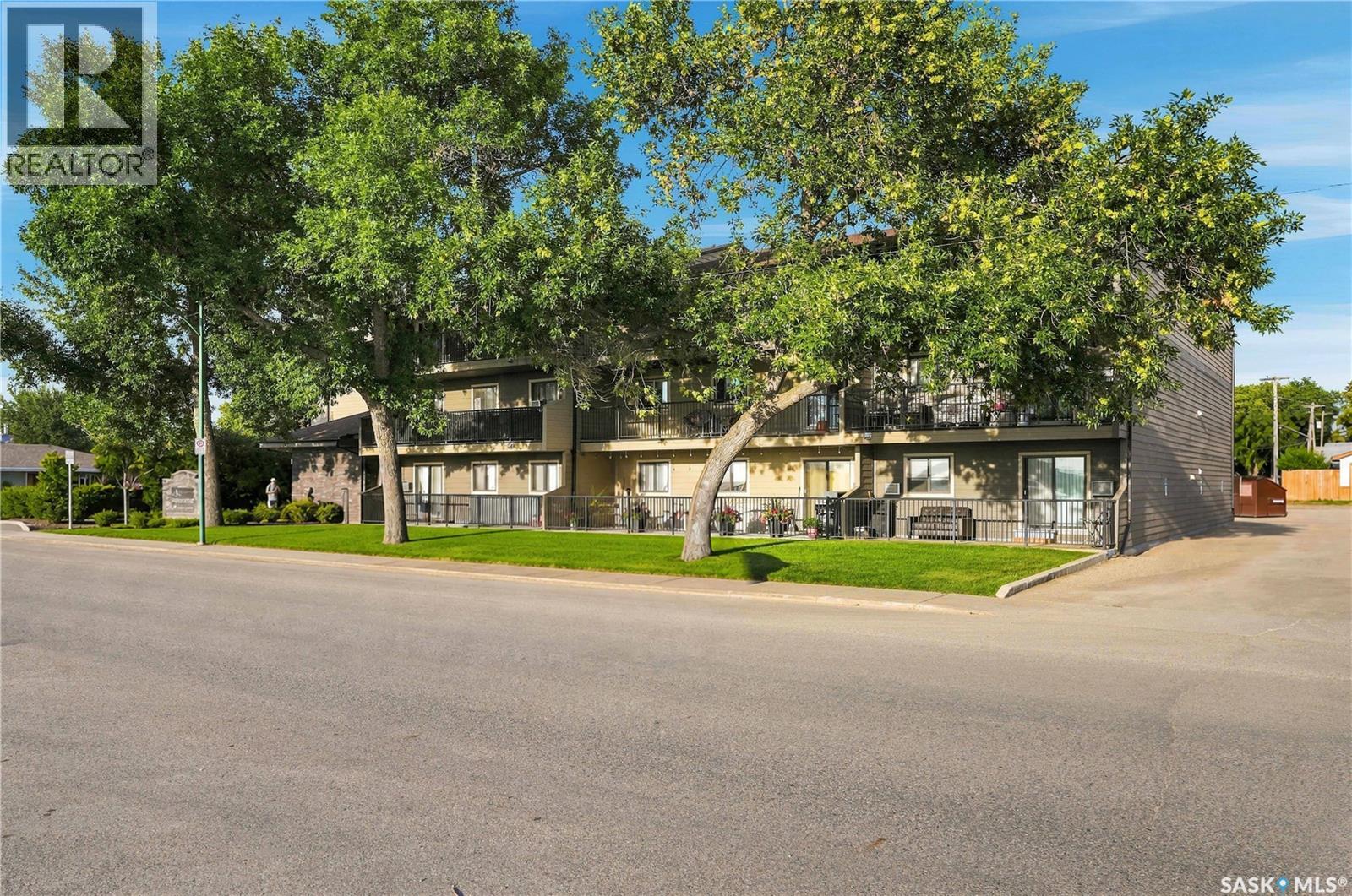 213 2233 St Henry Avenue, Saskatoon, Saskatchewan  S7M 5K6 - Photo 4 - SK047453