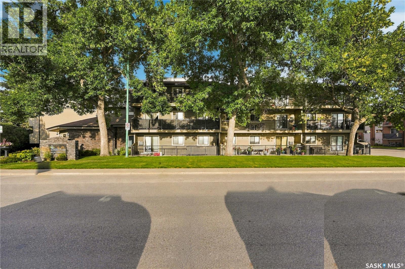 213 2233 St Henry Avenue, Saskatoon, Saskatchewan  S7M 5K6 - Photo 3 - SK047453
