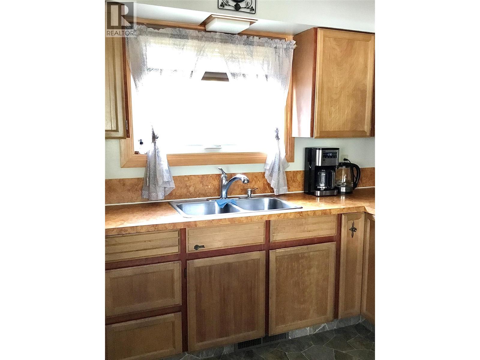 485 Chapman Street, Kimberley, British Columbia V1A 1P2 - Photo 10 - 10399567