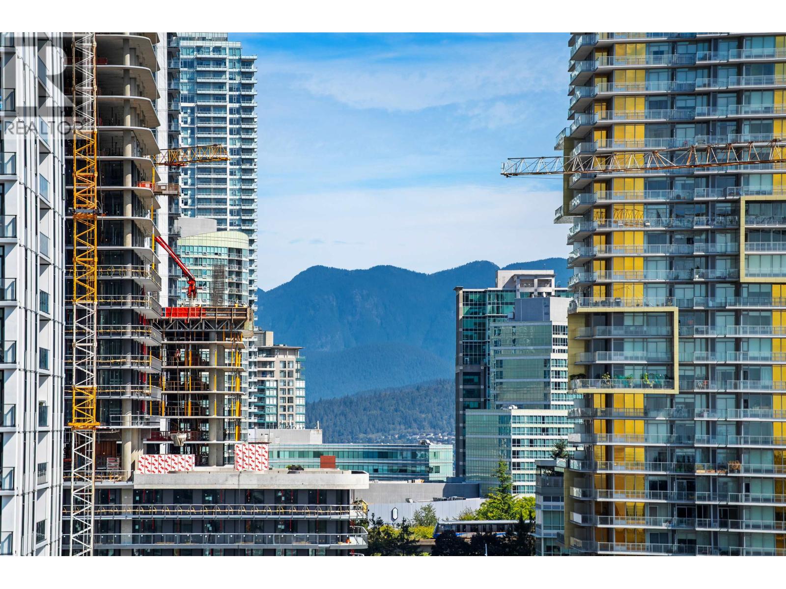 1205 6595 Willingdon Avenue, Burnaby, British Columbia  V5H 4E5 - Photo 5 - R3161548