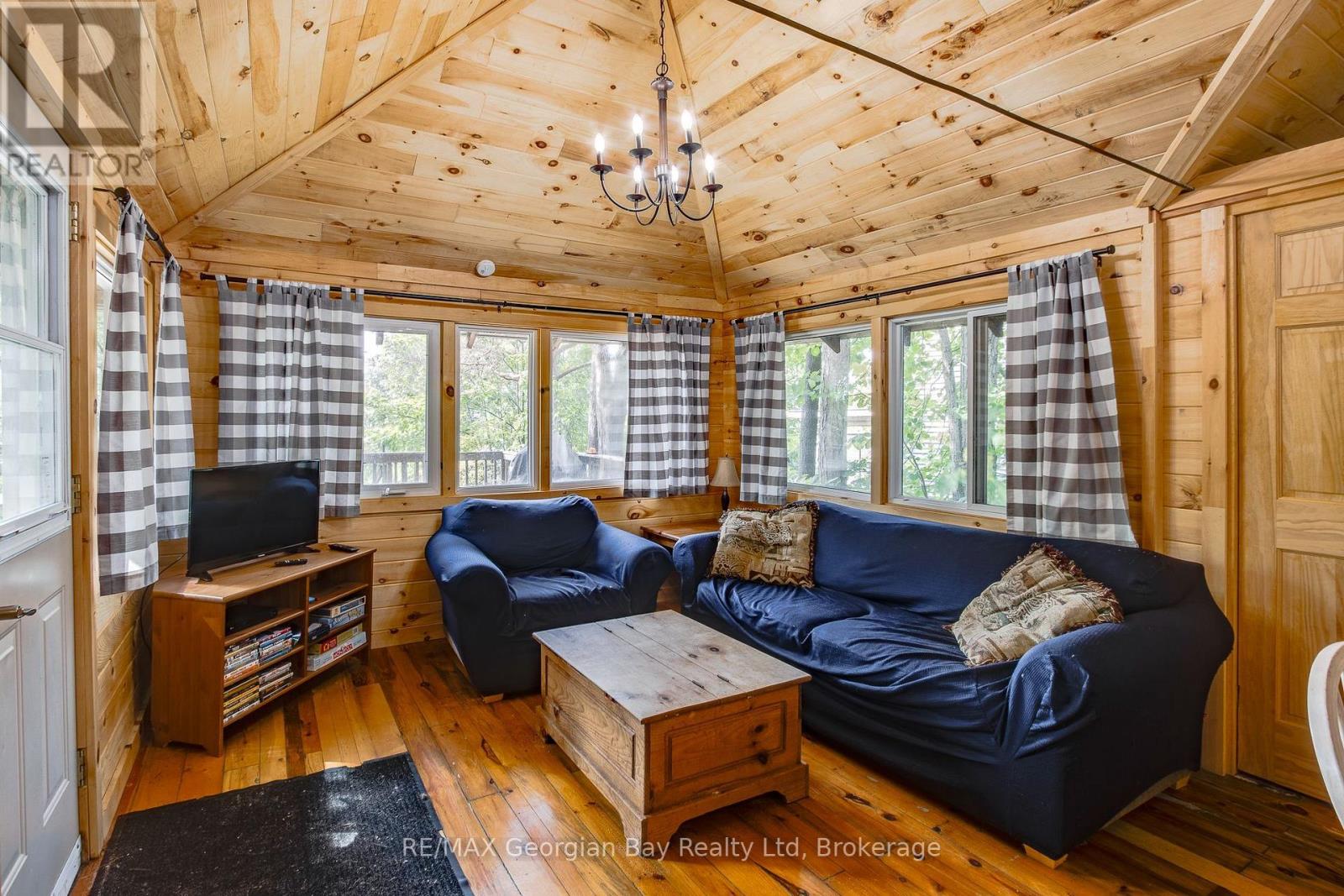 68 Tiny Beaches Road S, Tiny, Ontario L0L 2J0 - Photo 11 - S13745562
