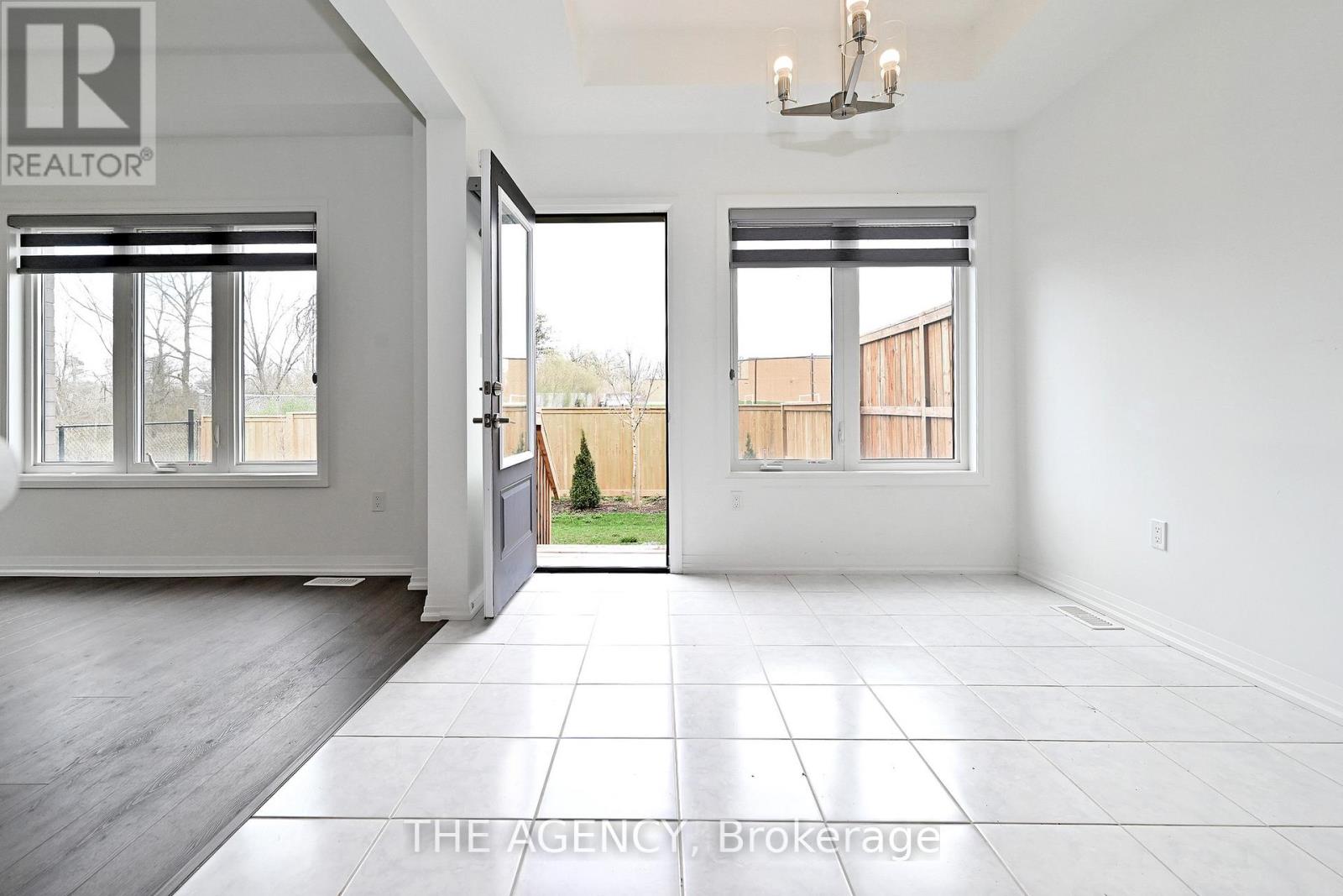 104 - 4552 Portage Road, Niagara Falls, Ontario  L2E 6A8 - Photo 16 - X13129726