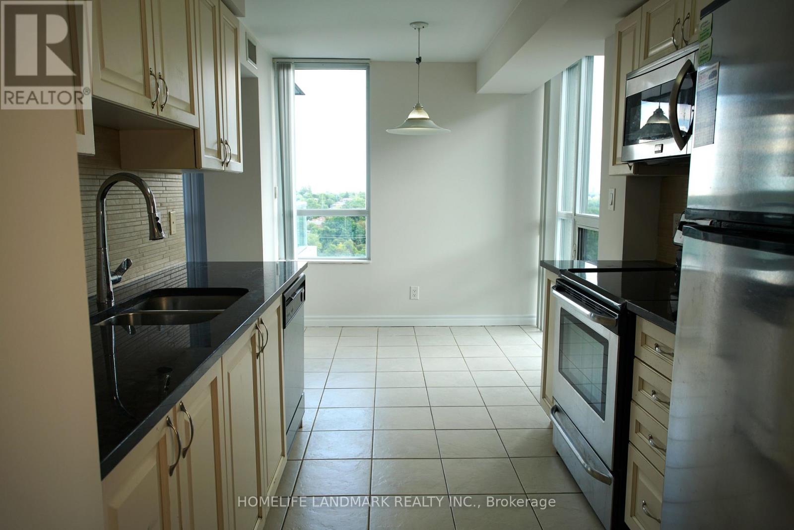 35 Hollywood Avenue, Toronto, Ontario  M2N 0A9 - Photo 14 - C13745560