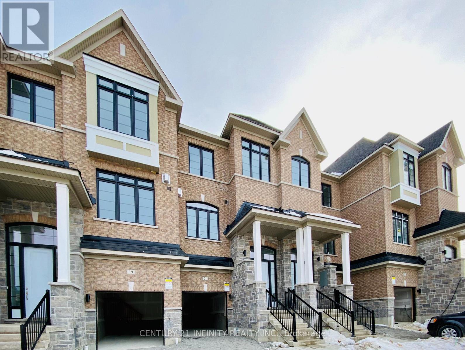 21 Elkington Crescent, Whitby, Ontario  L1P 0L7 - Photo 2 - E13745646