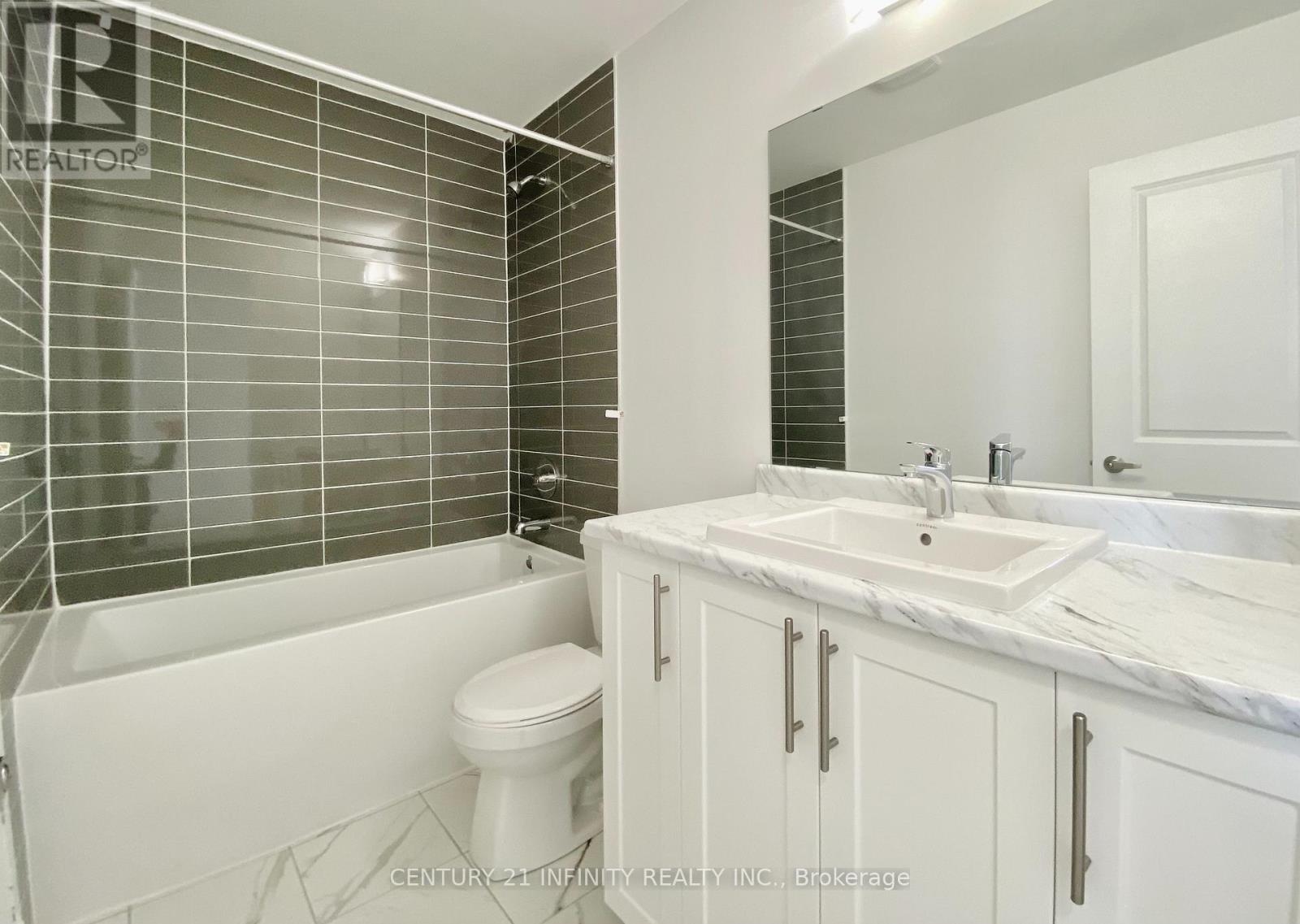 21 Elkington Crescent, Whitby, Ontario  L1P 0L7 - Photo 20 - E13745646