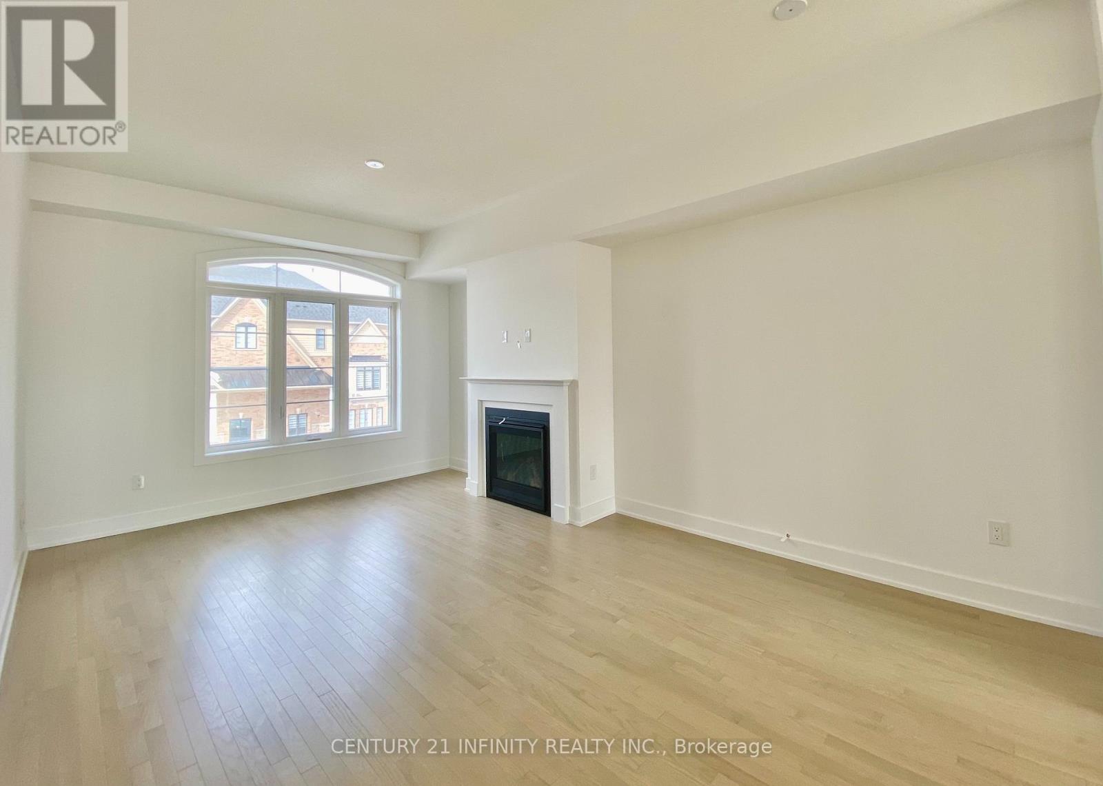 21 Elkington Crescent, Whitby, Ontario  L1P 0L7 - Photo 6 - E13745646