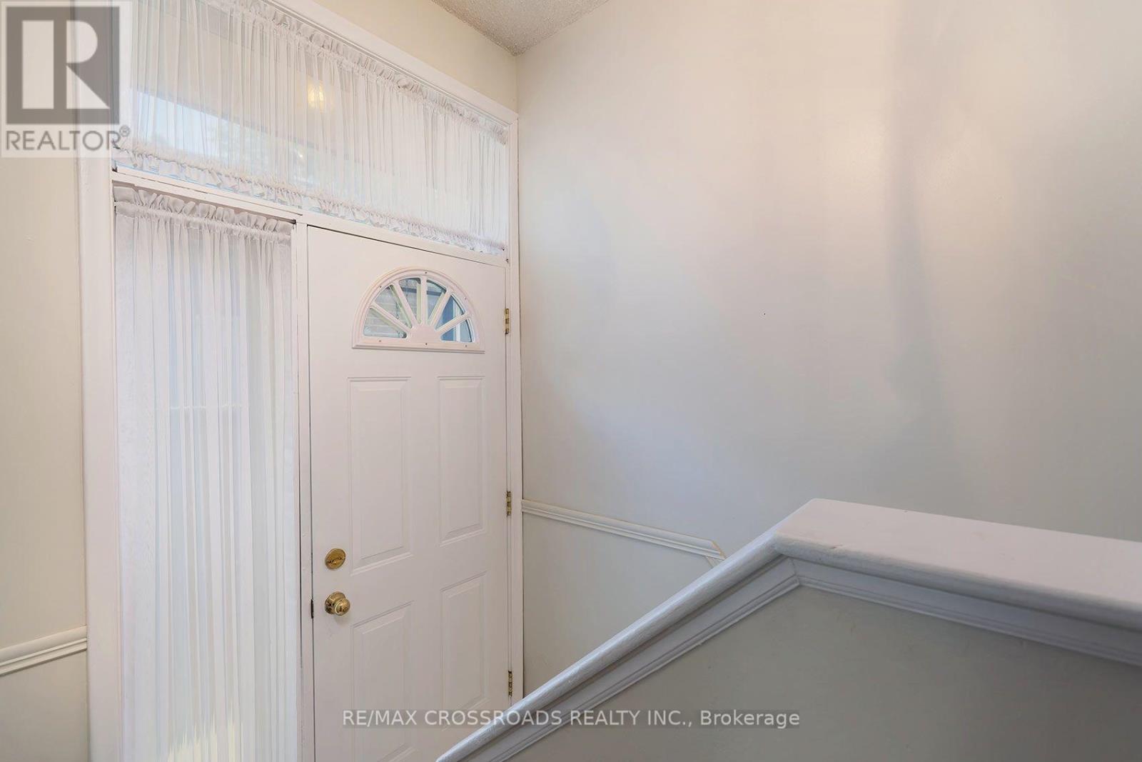 887 Brimorton Drive, Toronto, Ontario M1G 2T8 - Photo 23 - E13745556