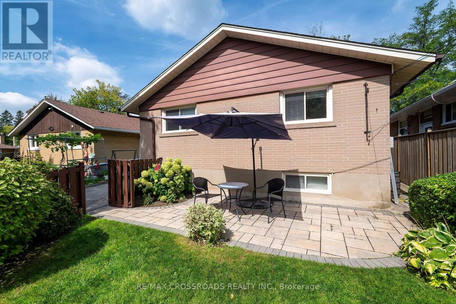887 Brimorton Drive, Toronto, Ontario M1G 2T8 - Photo 36 - E13745556